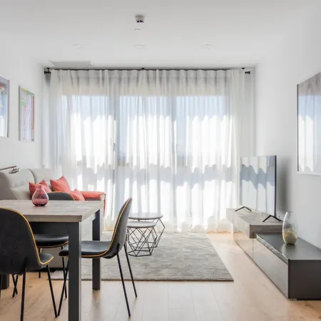Urban Sky Apartment Malaga Exterior photo